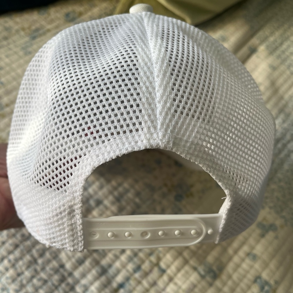 ALO Yoga Cap - Picture 3 of 5